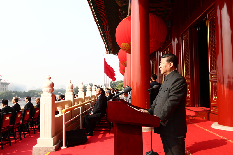 10月1日上午，慶祝中華人民共和國(guó)成立70周年大會(huì)在北京天安門廣場(chǎng)隆重舉行。中共中央總書記、國(guó)家主席、中央軍委主席習(xí)近平發(fā)表重要講話。